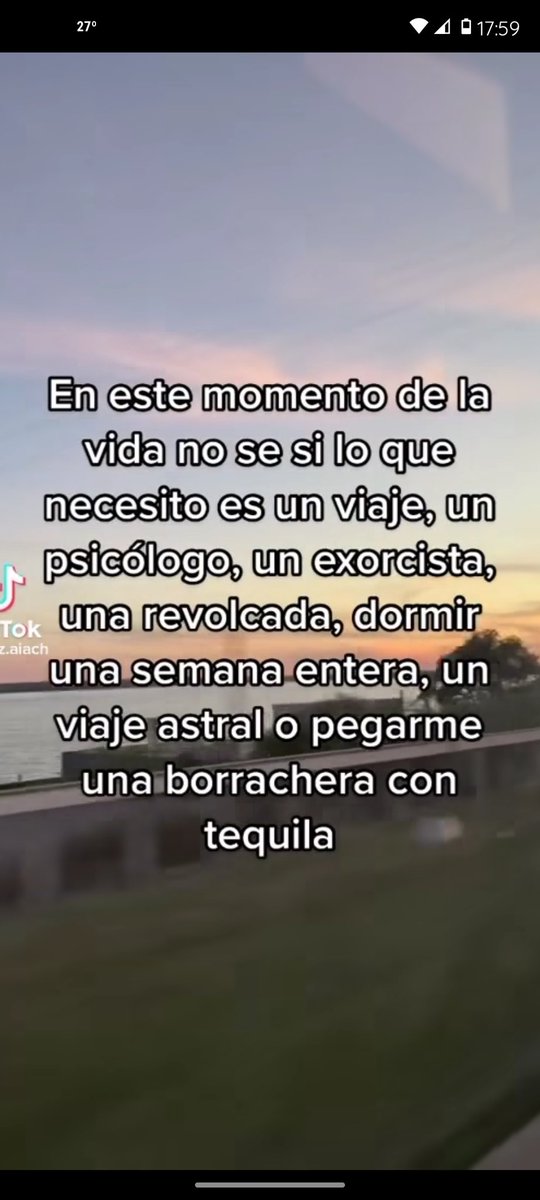 Ariadna Miranda (@chicamiranda07) on Twitter photo 