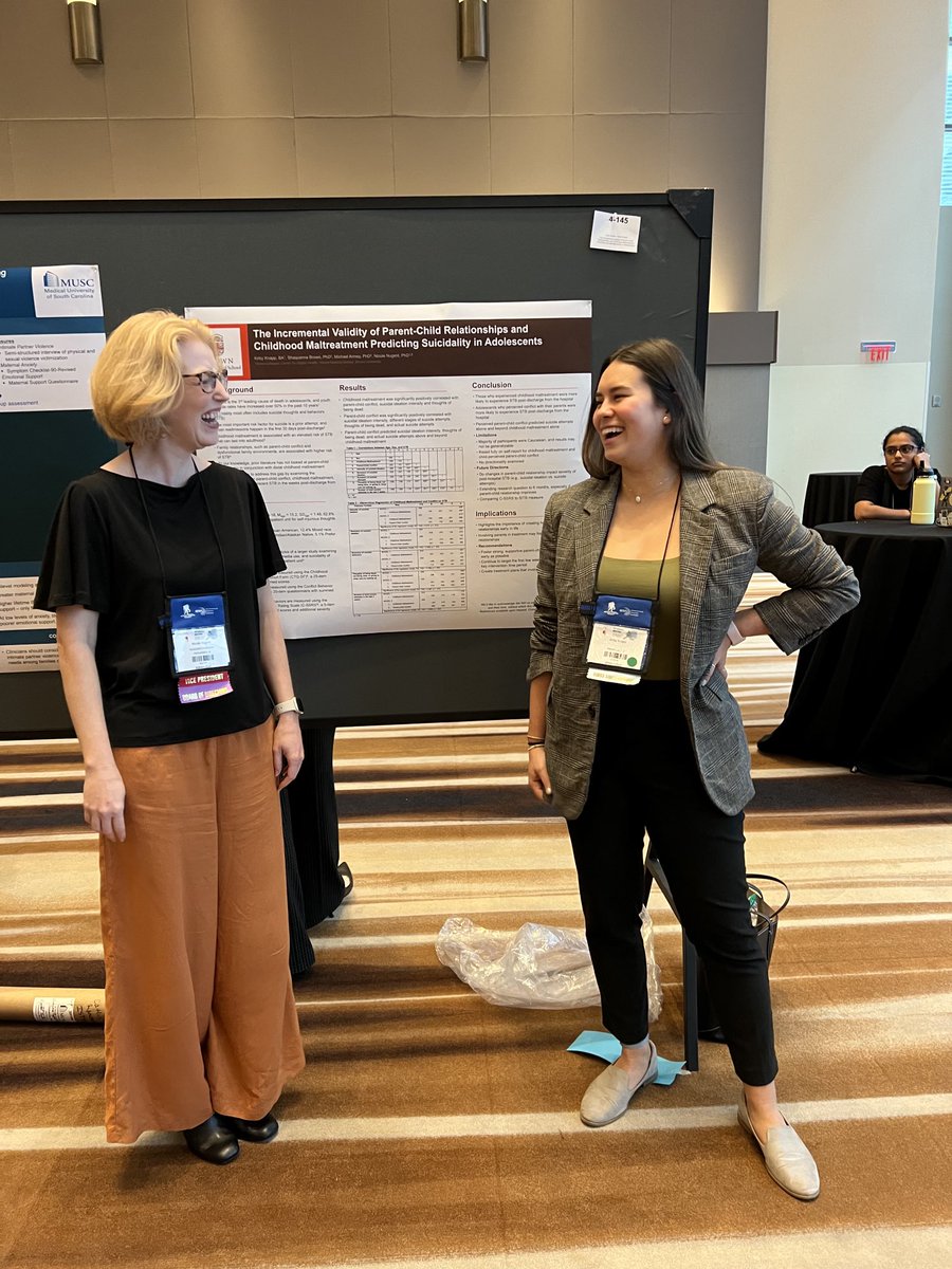 NicoleNugentPhD's tweet photo. #RIResilienceLab and @BrownDigiHealth @KirbyKnapp4 presenting her findings related to childhood maltreatment, parent-child relationships, and suicidality.
#ISTSS2022 https://t.co/kt93Bgu0re
