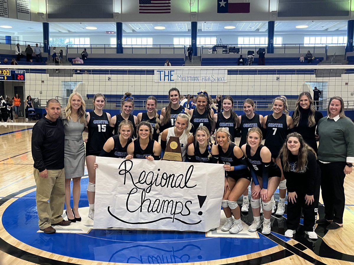 🏆🏆🏆🏆🏆
2022 Region 2 Champions 
STATE BOUND!!!! 
Thank you Gunter community for showing up to support these girls! 

See y’all Thursday at Curtis Culwell! 
#NSD #goldballszn 
📸 <a href="/lacibracewell/">Laci bracewell</a>