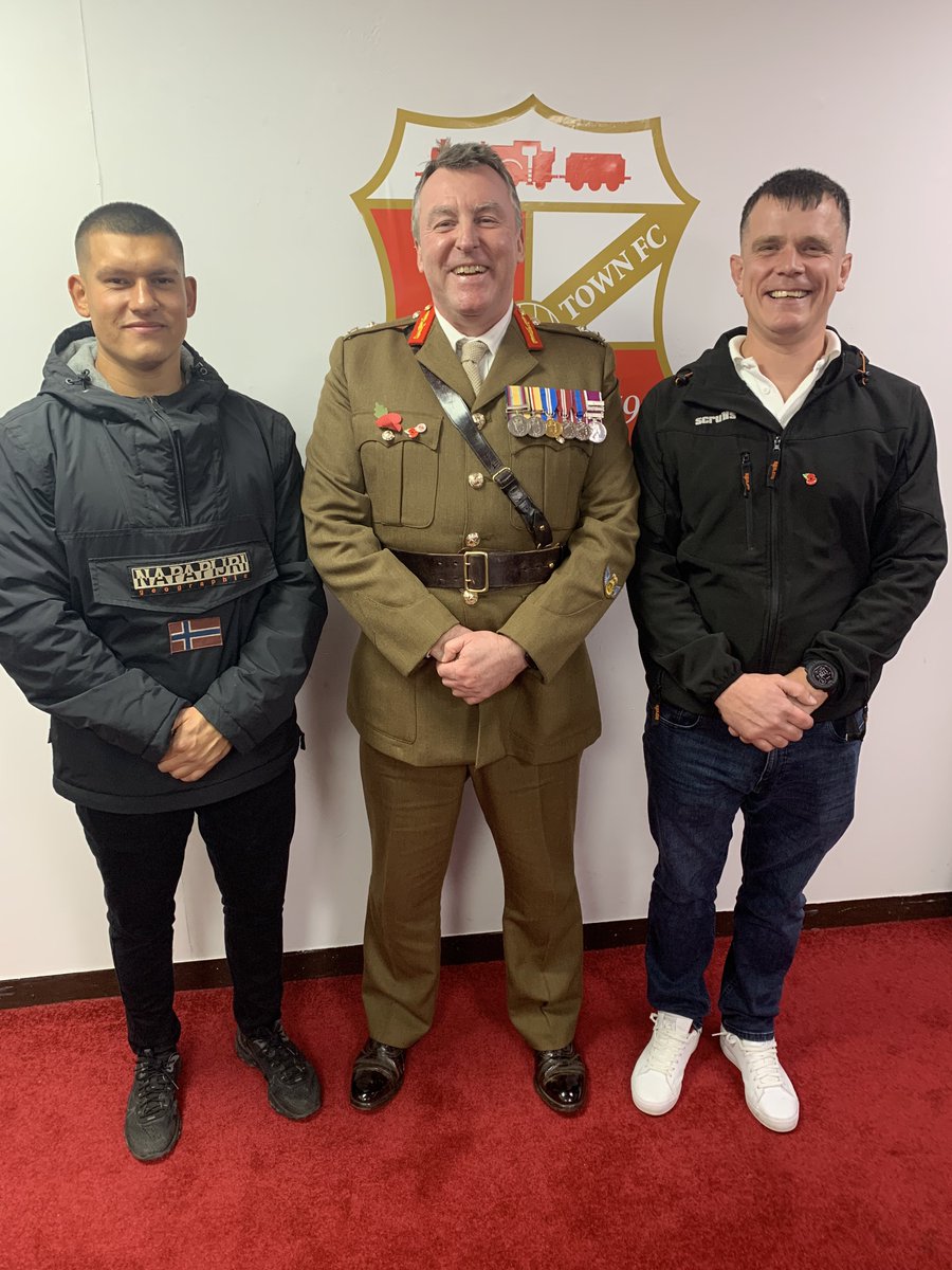 Crafty_General's tweet photo. And here are those 2 legends who earned that round of applause. Huge BZ to @ellis_iandolo too - he knows why. #Respect #Buglers #Proud #Remembrance @STFCSupClub @Official_STFC https://t.co/aVM2Qkimn9