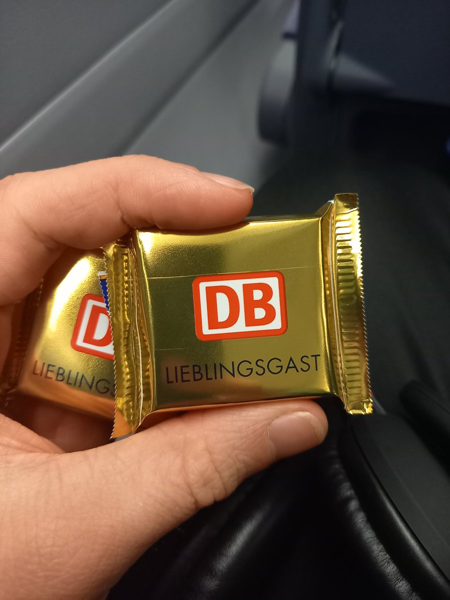 Update: Sieht schlecht aus heute noch nach Hause zu kommen, aber ich hab Schokolade geschenkt bekommen