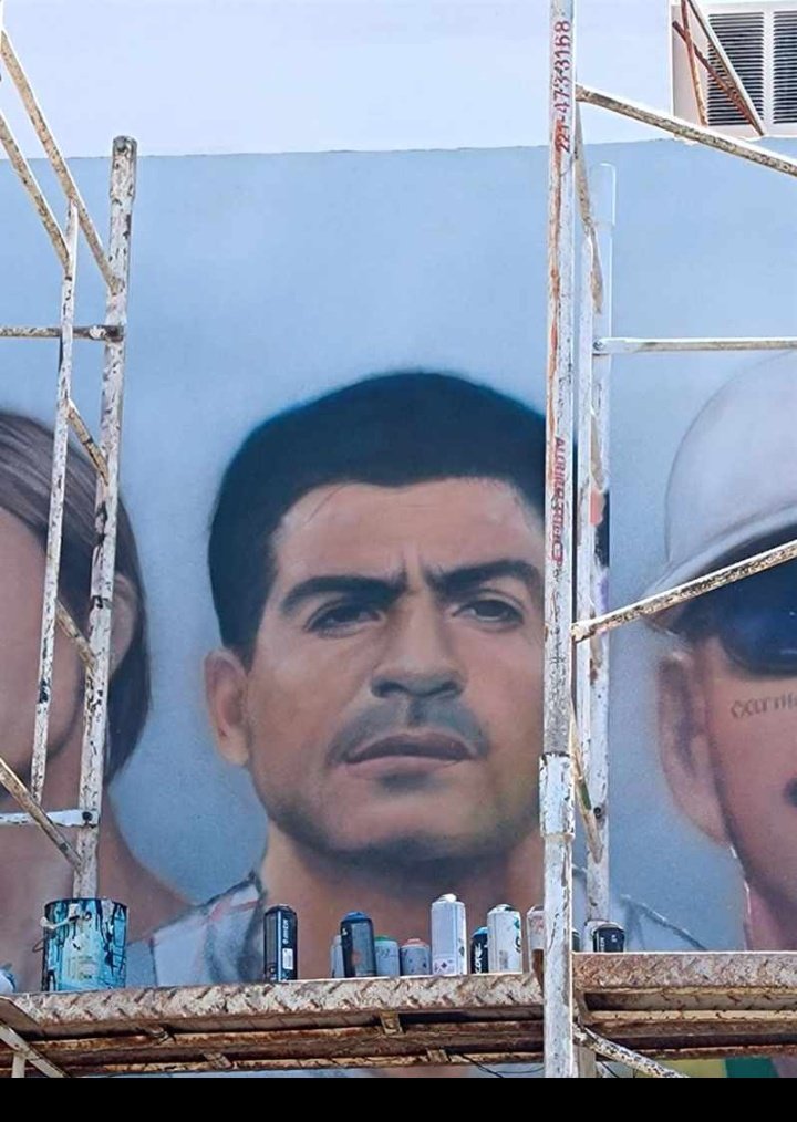 MarSerri17's tweet photo. Tiburcio retratado en un mural de la ciudad de Florencio Varela, como personalidad destacada de la ciudad. ORGULLOSA DE VOS PA!💙🤍💙✨
#FlorencioVarela 💚💛💚
#LaPulperia 🍻 https://t.co/sQzP07CAfc