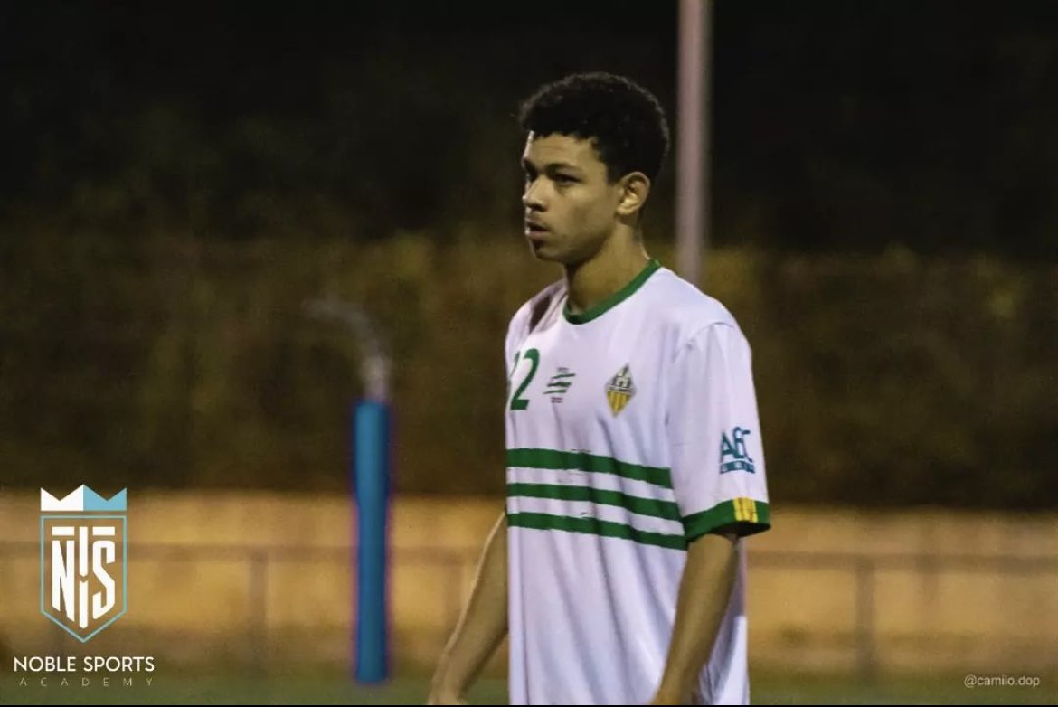 NobleAcademy_'s tweet photo. @mateo__scott
@uesants 🇪🇸
FOCUSED #32 ⚽ https://t.co/cpY2a2tZb1