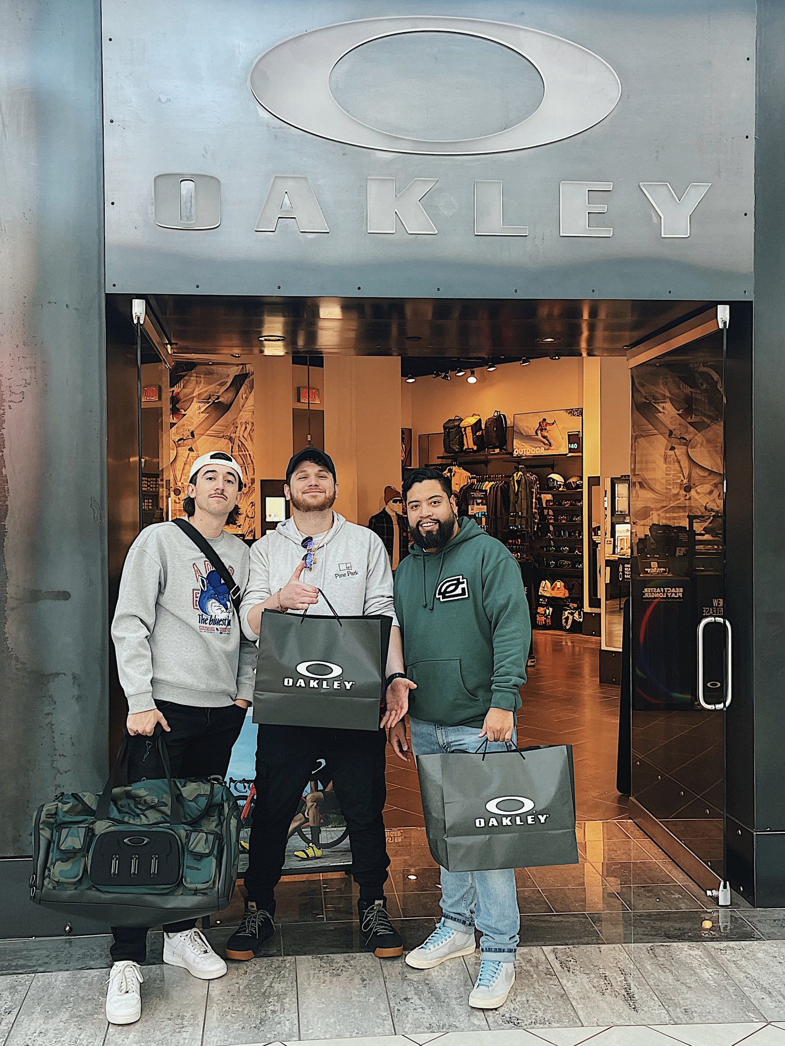 OpTic 6lake on Twitter "TST squad showing up at the Oakley Prizm