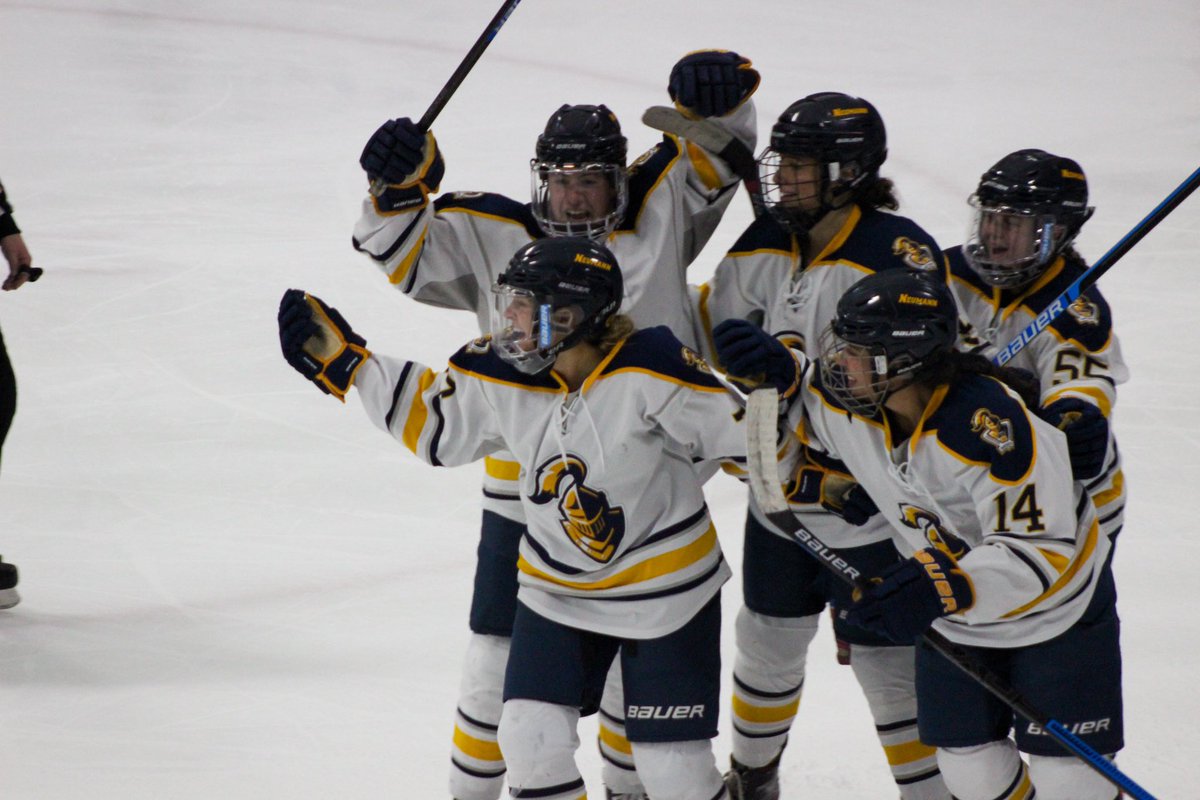 NeumannWIH's tweet image. Some flicks from todays action. #RollKnights