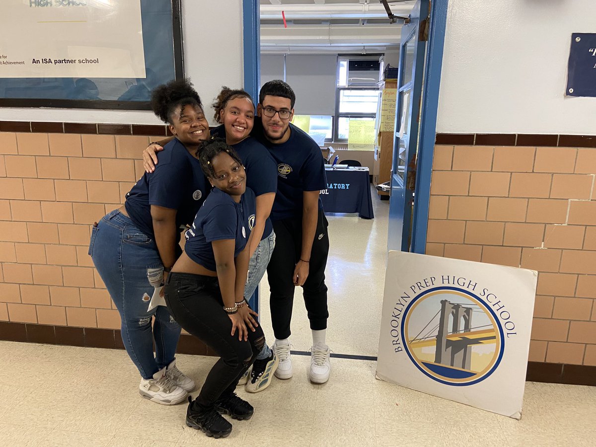 Jennifer Goldberg (@jengoldbergdaaa) on Twitter photo Huge thanks to Principals G. Cornell, K. Witkowski and N. Lansner, staff and students for your gracious hospitality and organization of the BKNHS Fair this year #vanarsdaleeducationalcampus The HS Fair’s success is owed to your collective efforts! <a href="/BKNHSSuptRoss/">Janice Ross</a> <a href="/YuetChu_NYCDOE/">Yuet Chu</a> Huge thanks to Principals G. Cornell, K. Witkowski and N. Lansner, staff and students for your gracious hospitality and organization of the BKNHS Fair this year #vanarsdaleeducationalcampus The HS Fair’s success is owed to your collective efforts! <a href="/BKNHSSuptRoss/">Janice Ross</a> <a href="/YuetChu_NYCDOE/">Yuet Chu</a>