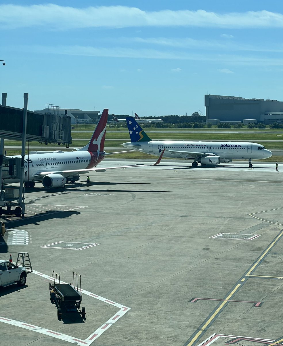 BoomerCycles's tweet photo. Loving the #sensoryhug of #publicart &amp; interior design during an unexpected #BNE layover #WovenWondersoftheReef
#FlyingShopperTraveller #GalangNguruindhau https://t.co/So7zFY0Wzv https://t.co/Smqoyb8DxK