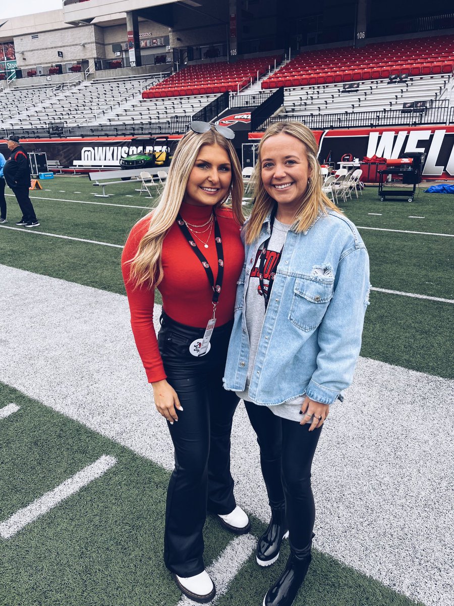 Just the two girl’s from the Boro! <a href="/aislyn_welch/">aislyn welch</a>