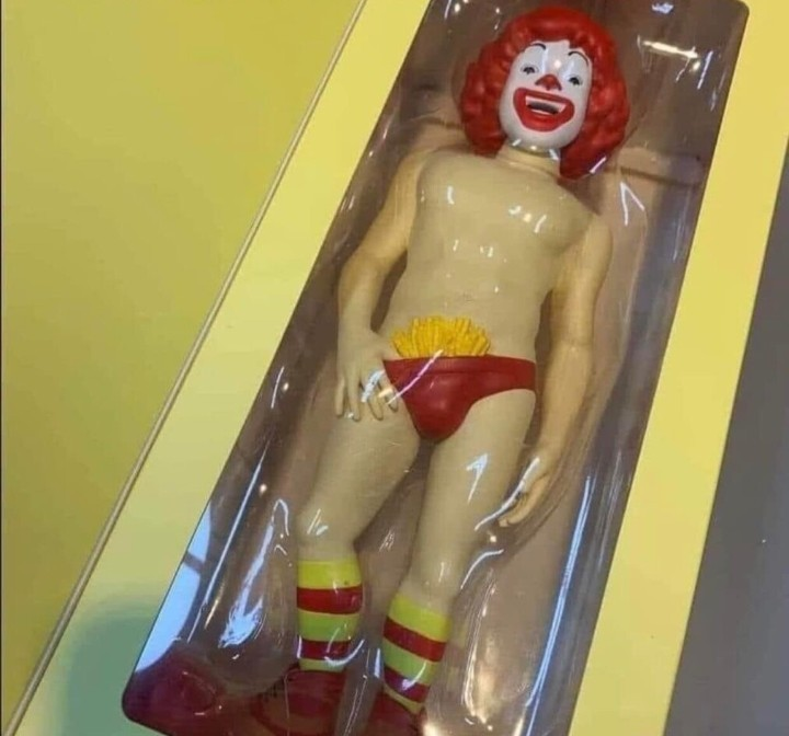 lamanchetteduqc's tweet photo. Le québécois moyen, même s'il sait d'où proviennent les frites du Mc Do, il va continuer à en manger.
Pour le vaccin, c'est la même chose.
#1dose #2dose #3dose #4dose #5dose #EffetsSecondairesvaccins19 #COVID19 #continuons @cdube_sante @coalitionavenir https://t.co/bxmI1Ibj5L