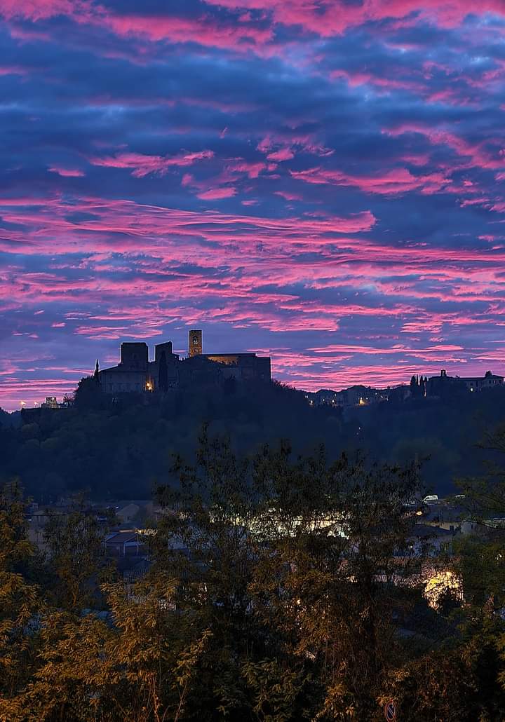 Colle di Val d'Elsa tweet media