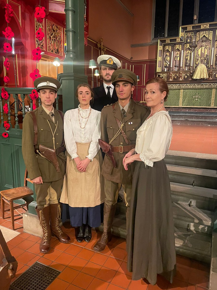 EdJBAnderson's tweet image. Absolutely loved playing sapper Percy Clark in 'Cosmo's War'. Had the pleasure of fantastic costumes and a large, lovely audience to watch us at the beautiful @StMichaelsW4 - an honour to be part of ❤ #RemembranceDay #LestWeForget #HappyActor @MarcandMcc