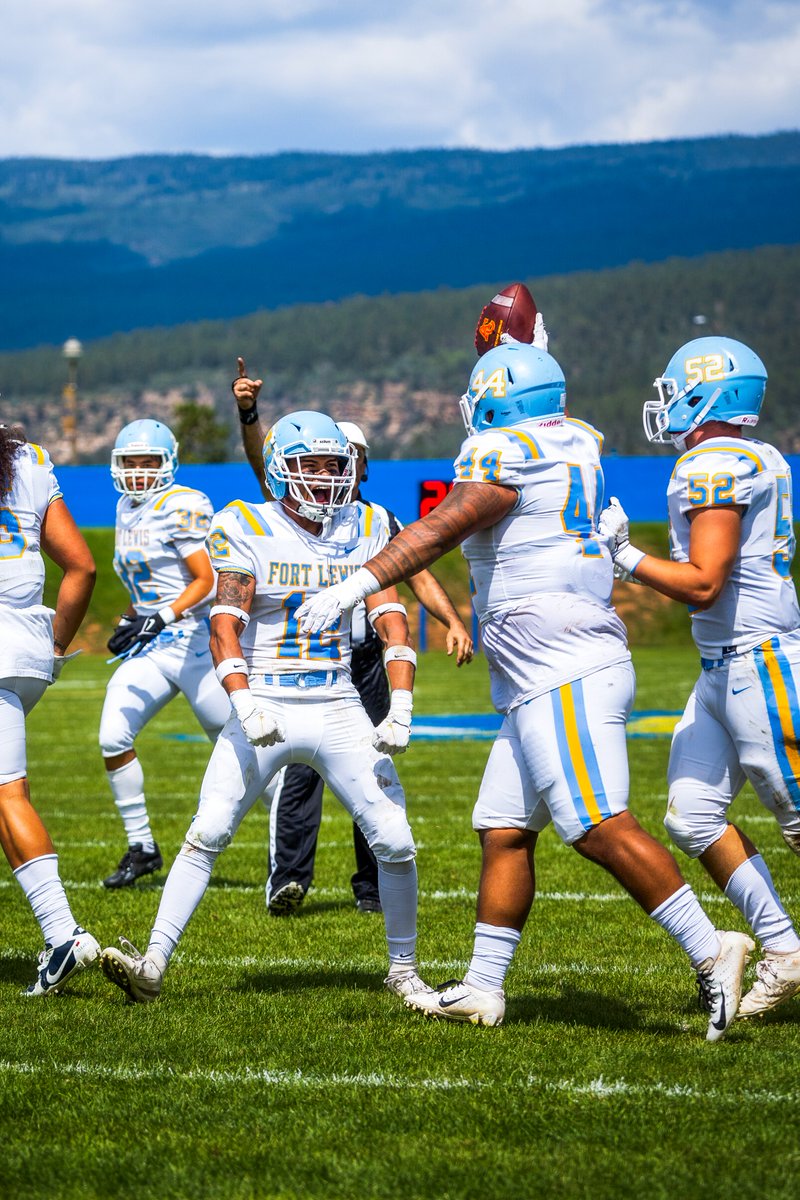 FLCFootball's tweet photo. Mines takes down the Skyhawks in Golden.
A massive thank you to all of the Skyhawks faithful for another year. We'll see you all again next fall!!๐
#LetsSoar x #Together x #DaLew https://t.co/KXRwBALnnc