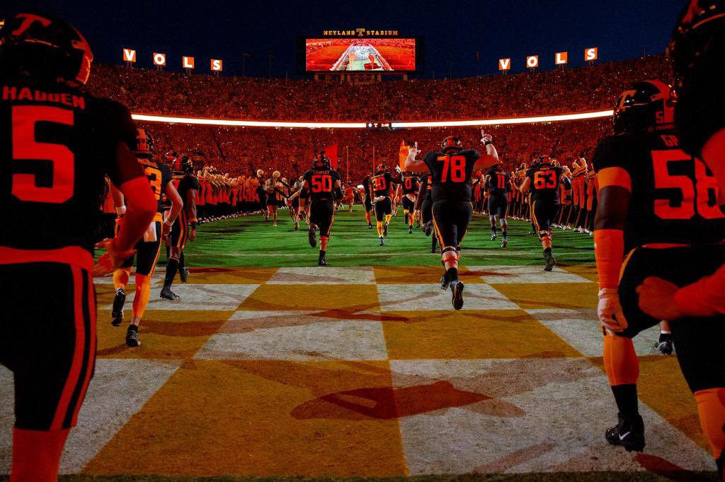 Mitch_Militello's tweet image. Thank you Vol Nation for an incredible season at Neyland Stadium!! You were a big reason we were able to get it done at home this year!! #NoPlaceLikeHome 💪🏼🍊