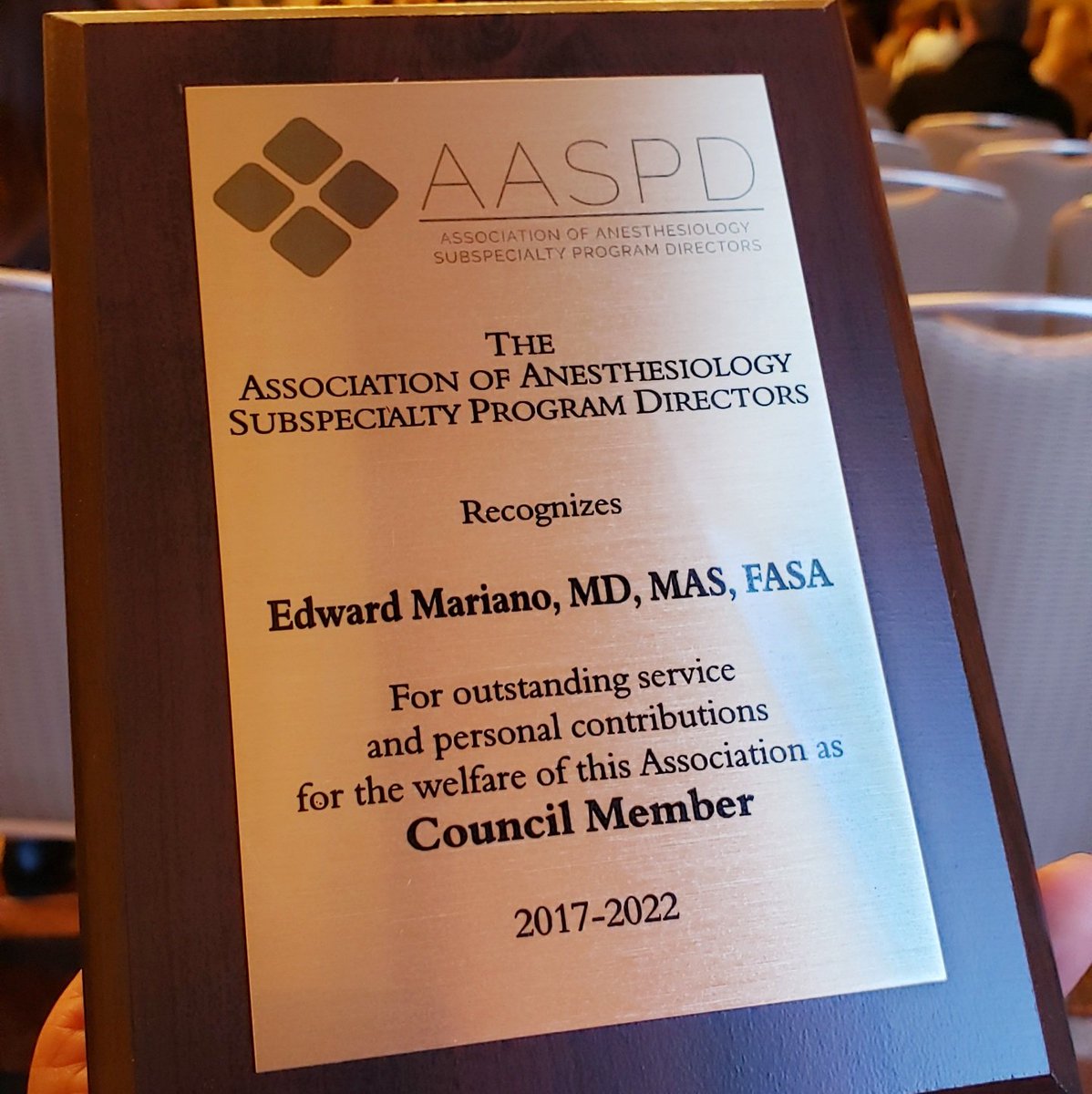 Honored to have served as a Council Member representing <a href="/ACGME/">ACGME</a>-accredited regional anesthesiology and acute pain medicine fellowship programs for the past 5 years 🙏🏽

#SAAAPM22