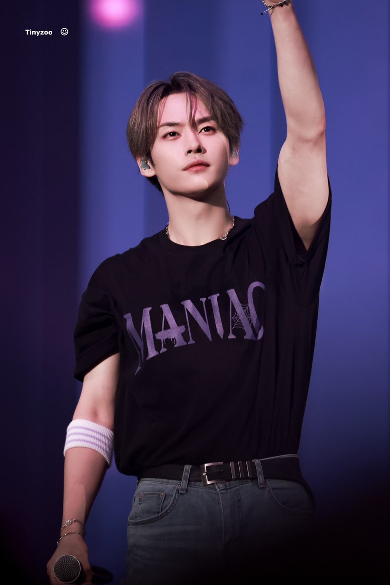 skzzoozoo's tweet photo. 221112

🐰HD

 #straykids      #Leeknow 
#스트레이키즈      #리노 https://t.co/DNV9cFxGUI