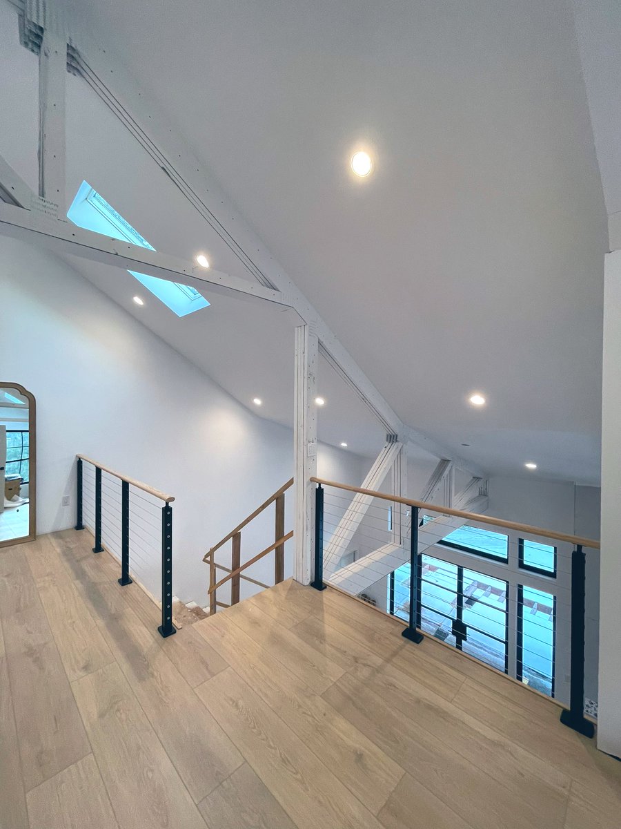 BradfordBenoit's tweet photo. I did some cable rails for the house. It’s coming together. 
Slow and steady. https://t.co/0Lt8PhFprj