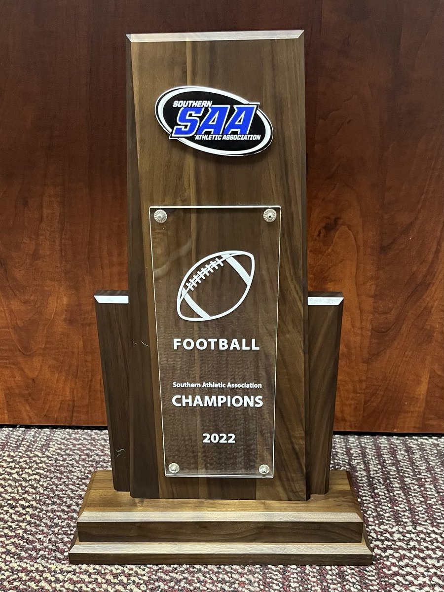 JerhemeUrban83's tweet photo. 3 units, 1 man! So proud of the ⁦@TUFootballTX⁩ Men &amp; their accomplishments this season. 10-0 isn’t an individual accomplishment but one that takes true commitment to unity &amp; brotherhood. Excited about next week, but going to live in this moment today! #BeTheStandard #PTC https://t.co/s2A8DzN175