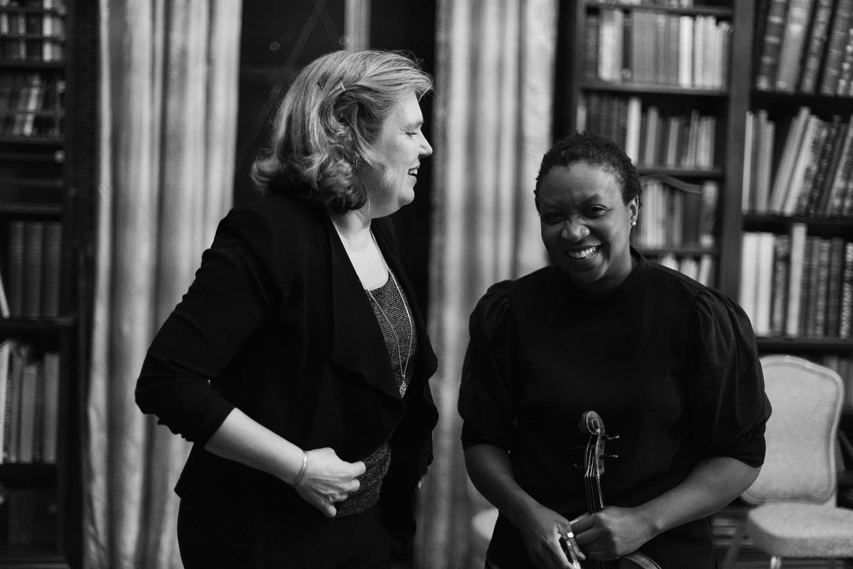 WestWicFestival's tweet image. What a stunning performance from American violinist @xtaizy &amp;amp; German pianist Silke Avenhaus this evening. It was a total treat to hear their exquisite performances of Beethoven&apos;s &quot;Spring&quot; &amp;amp; &quot;Kreutzer&quot; Sonatas, alongside music by Szymanowski &amp;amp; Ian Wilson&apos;.
📸 @FMarshallPhoto