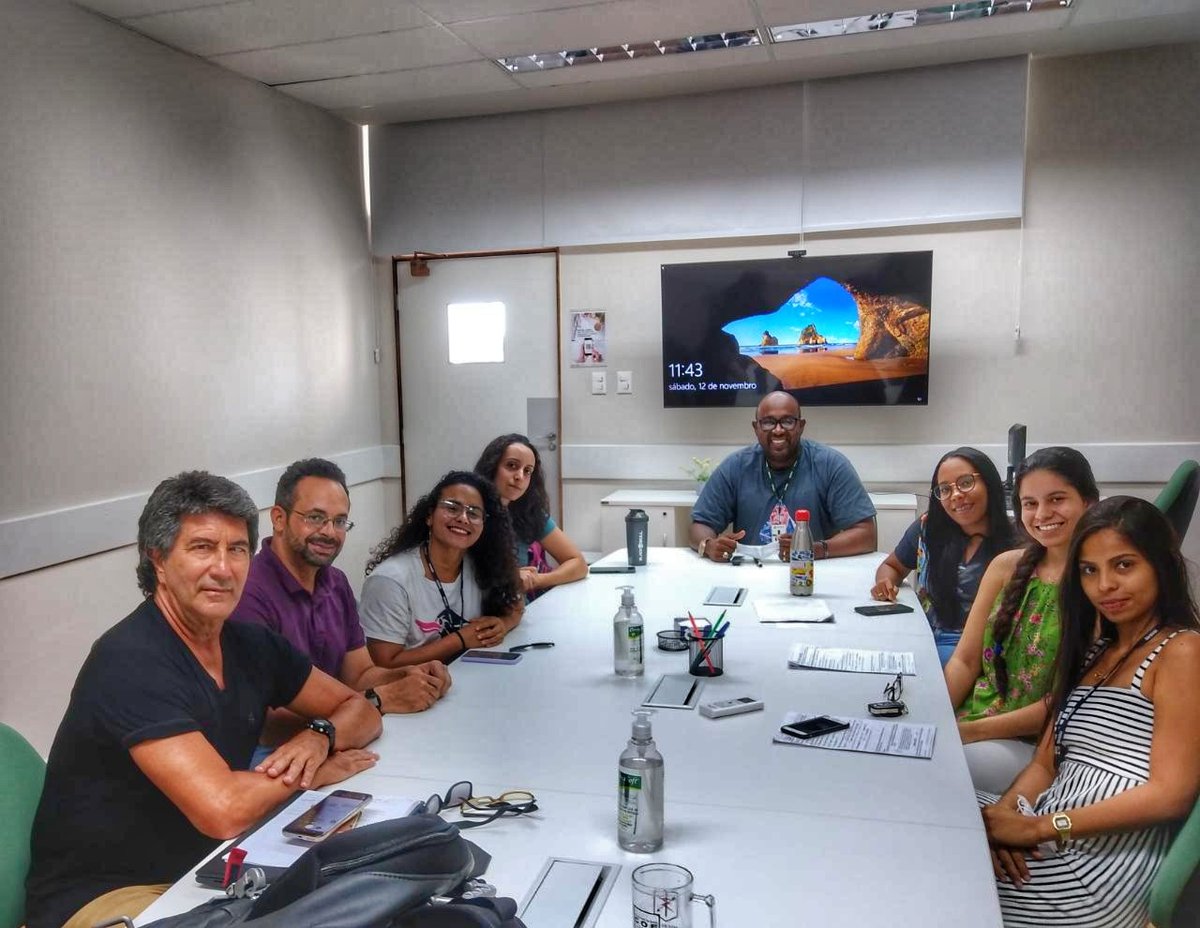 Clarcson3's tweet photo. Saturday morning working with this wonderful team. https://t.co/dF0cbmdnvf