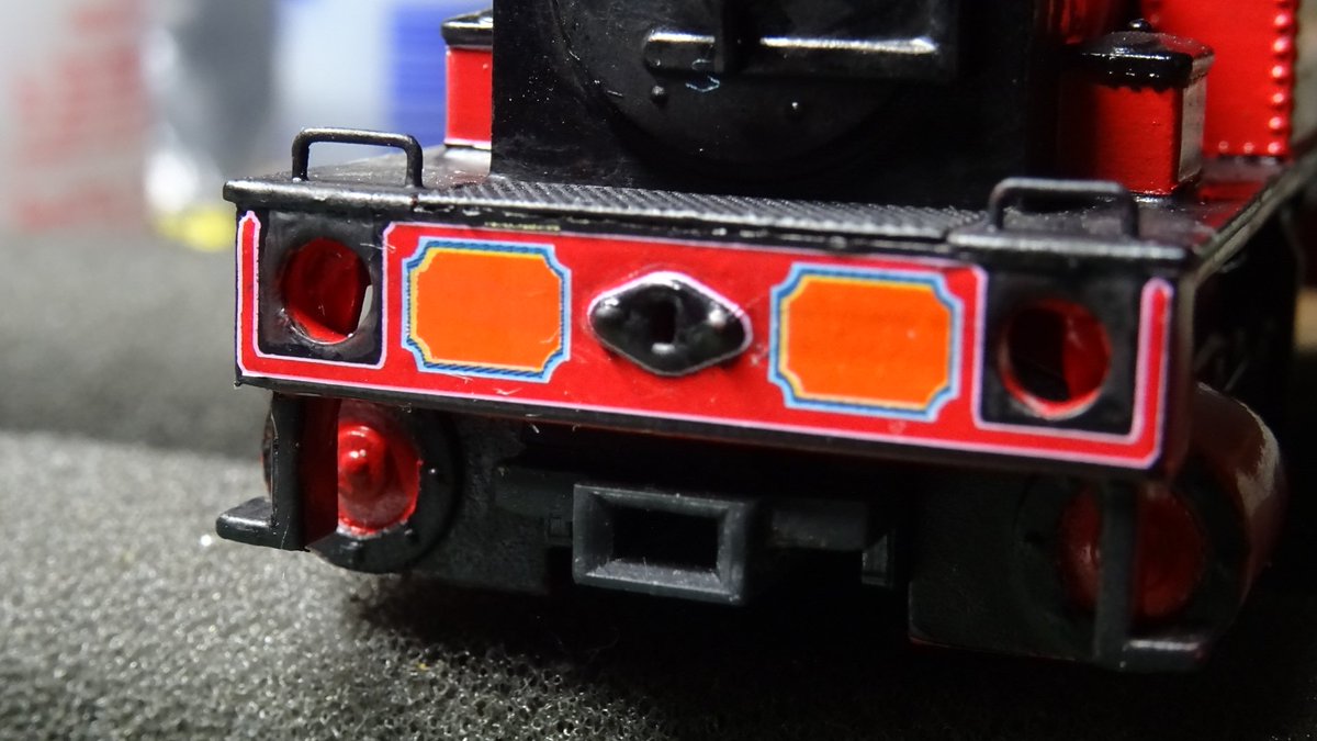 MattwicksBMR's tweet photo. When you thought those transfers were a good idea... Then you have to put them on to where they should go... 😅 Mmm well certainly a lengthy process.
#CaptainBaxter #3DPrint #Vectis3DModels #BluebellRailway #Decal #PrecisionLabels #OO #4mm #ModelRailway #BritishRailwayModelling https://t.co/ZZoYtqGUKh