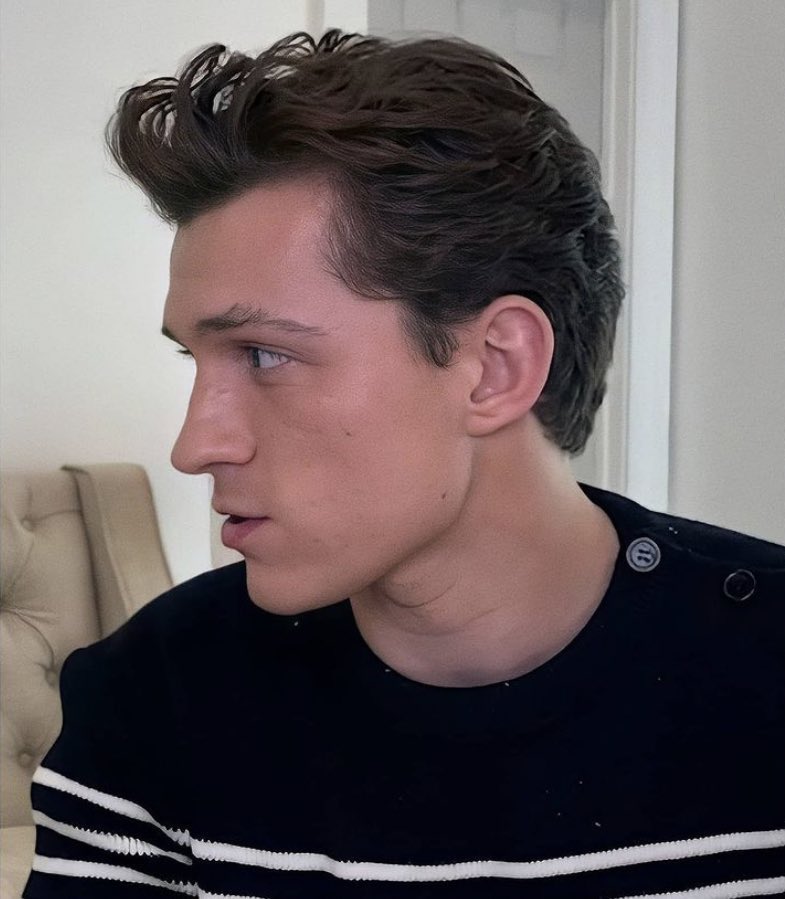 tom holland’s side profile