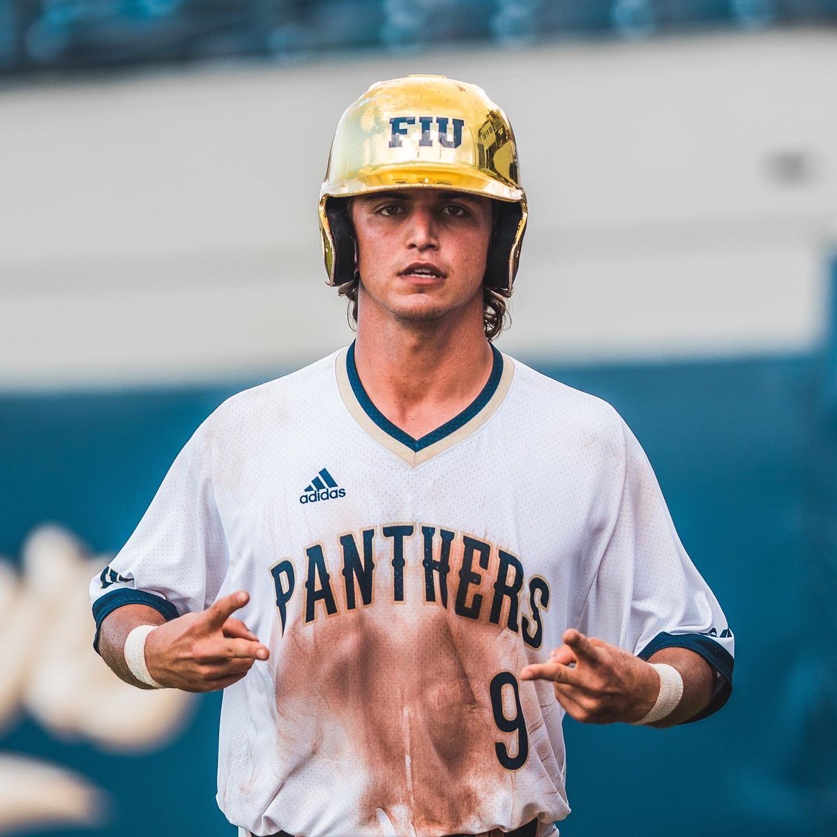 SCENES 📸

From Game 1 of the Blue &amp; Gold World Series!

#PawsUp🐾
