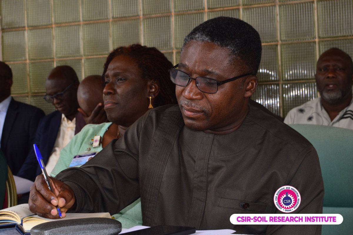 CSIR DIRECTOR-GENERAL HOLDS STAFF DURBAR WITH CSIR-SRI STAFF IN KUMASI AS PART OF 273RD DIRECTORS MANAGEMENT COMMITTEE MEETING (DMC 2022)