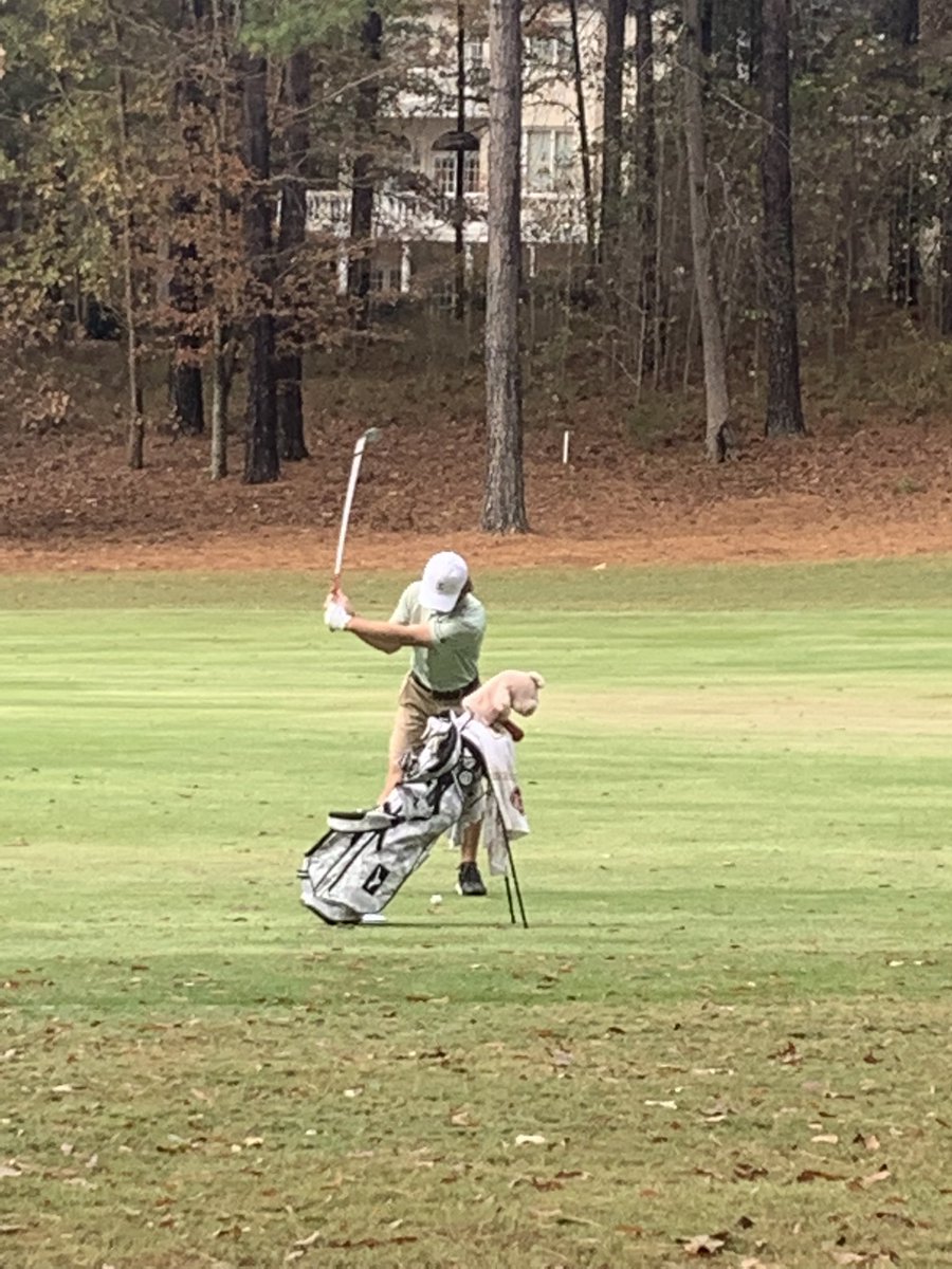 73 (+1) on Round 1 of the Georgia PGA Junior Tour Championship. Struck the ball great all day, but didn’t get many putts to fall. Excited to battle it out tomorrow! #juniorgolf #Classof2023 #HisGloryAlone