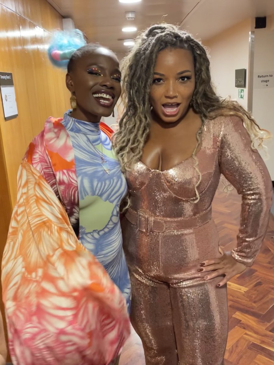 📺 “GUY BARKER, KURT ELLING &amp; FRIENDS AT JAZZ VOICE 2022”  TONIGHT (Sat night/Sun morning) 5 PAST MIDNIGHT ON BBC FOUR !!!
Watch 🔥🔥 Shingai, ⁦<a href="/marishawallace/">Marisha Wallace</a>⁩, plus 6 other phenomenal singers, w Guy Barker &amp; the LJF Orchestra. It’s awesome, honest!