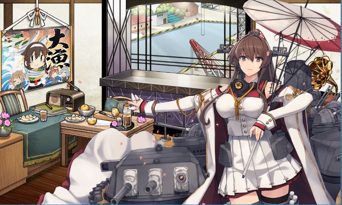 最近の演習、困ったらすぐ水戦刺した大和改二重入れちゃうんだよな。便利だし強いしでかい… 