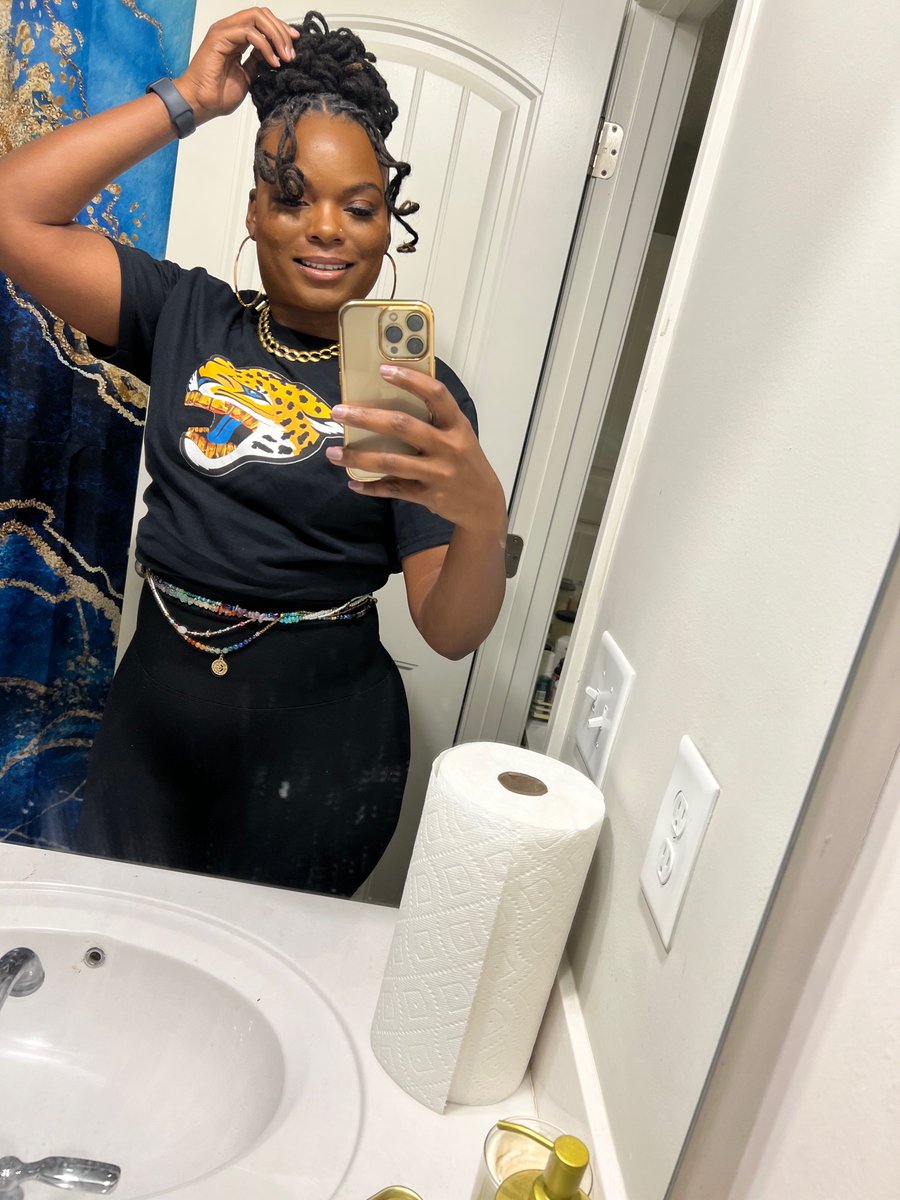 ShellOnDaTrack's tweet image. Hardly home, but always repping 🐆