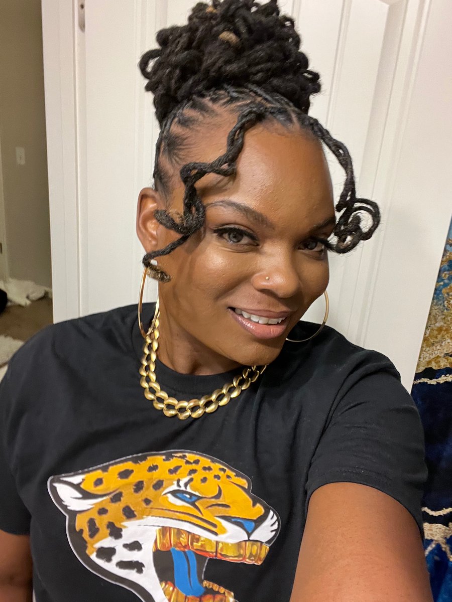 ShellOnDaTrack's tweet image. Hardly home, but always repping 🐆