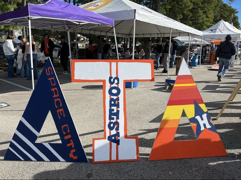 Hey just saying y’all should head over the <a href="/SHSU_DELTS/">Delta Tau Delta SHSU</a> Instagram page and vote for <a href="/SHSUZETA/">sʜsᴜ ᴢᴛᴀ</a>                                 instagram.com/p/Ck3wXdNPISZ/…