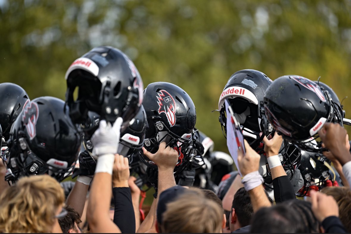 Final from Olathe 

Ravens - 43
Pioneers - 21

Outright Heart South Conference Champs. #UnleashGreatness