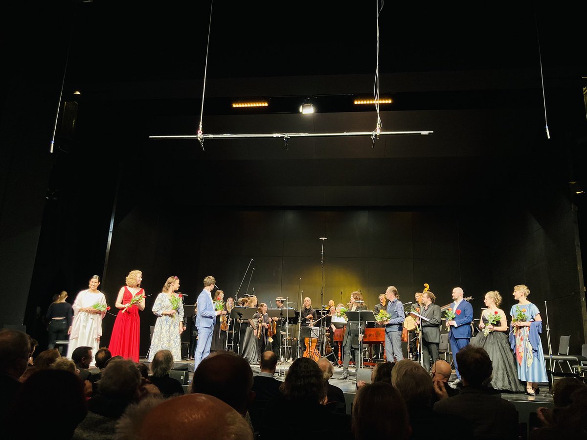 Tragic - funny: that’s the motto of 46th #tagealtermusik in #herne. I filled another white spot on my musical map 🗺 and heard fab #concertoromano with satirical! oratorios and #luomo by #bernasconi and #wilhelminevonbayreuth. #ensemble1700,  #dorooberlinger fine singers 🥰🍾🥂