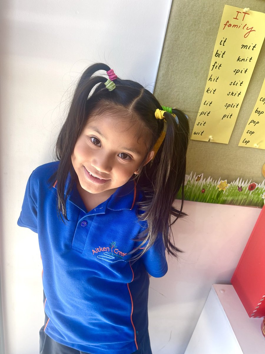 Miss_RBarron's tweet photo. Crazy hair day!!!!!! 🤪🤪🤪🤪 https://t.co/zN4OERLNLX