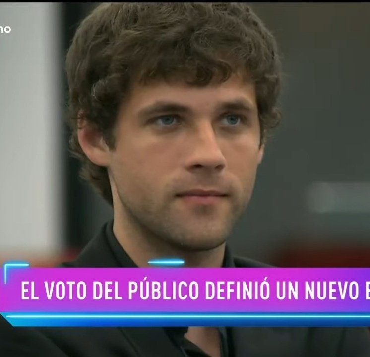 iyounknow's tweet photo. Juan le preguntó a Agustin quien quería que se vaya, esperando que le diga: "Vos no te vas" y Frodo le tiro: "El peligro hoy son las redes sociales que si te portaste mal te viralizan en tiktok, te hacen conch4 en twitter y te vas con el 90%" LO ENTERRÓ. #GH22 #GranHermano https://t.co/kJgCscVhtX