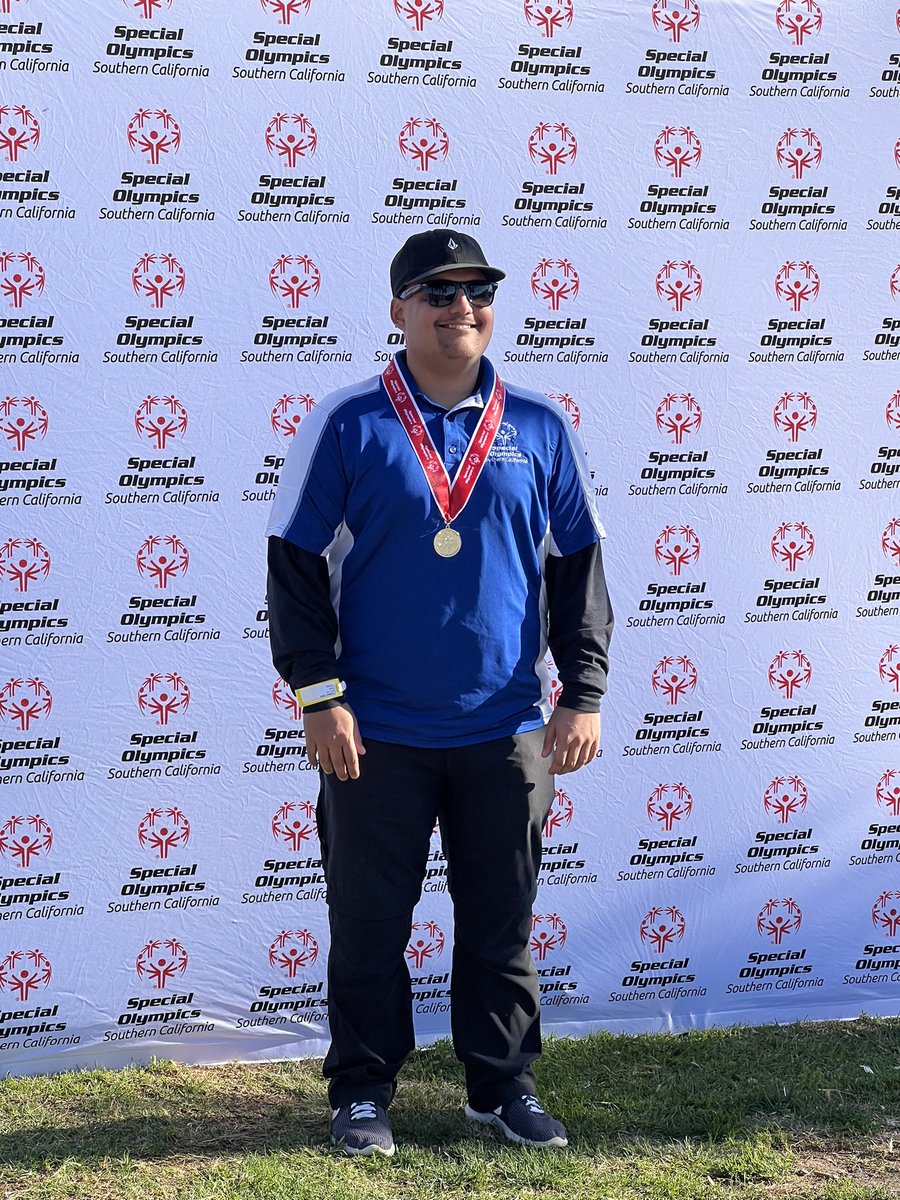 SOSoCal's tweet photo. Tee-rrific! Now accepting medals for our golf skills!π₯ππβ³οΈποΈββοΈ
#WeAreSOSC #SOSCFG #SOSCGolf #Golf https://t.co/dBSFs1aXAc
