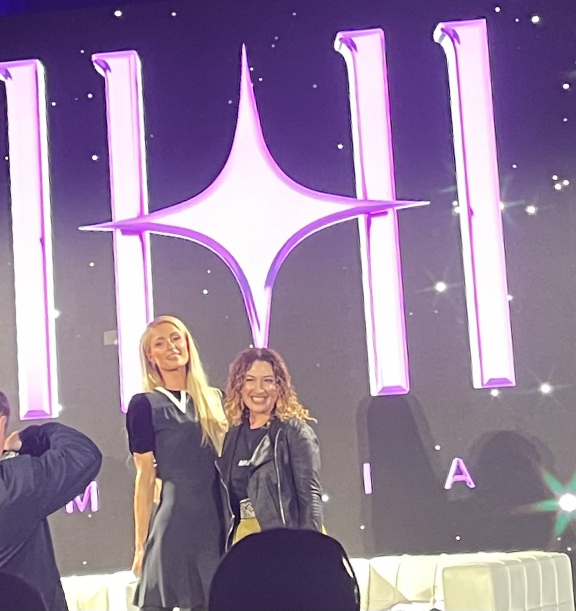 gamingfordev's tweet photo. @ParisHilton kicked off the panels with a fireside chat w/ @randizuckerberg
I cannot imagine a more power packed, dynamic duo of Boss Babes to inspire & herald the next billion ppl into web3
Psyched abt the future of #1111media
Vid clips on IG 👇🏽
https://t.co/E3Mq41KdeI https://t.co/XpWnDnHKbX