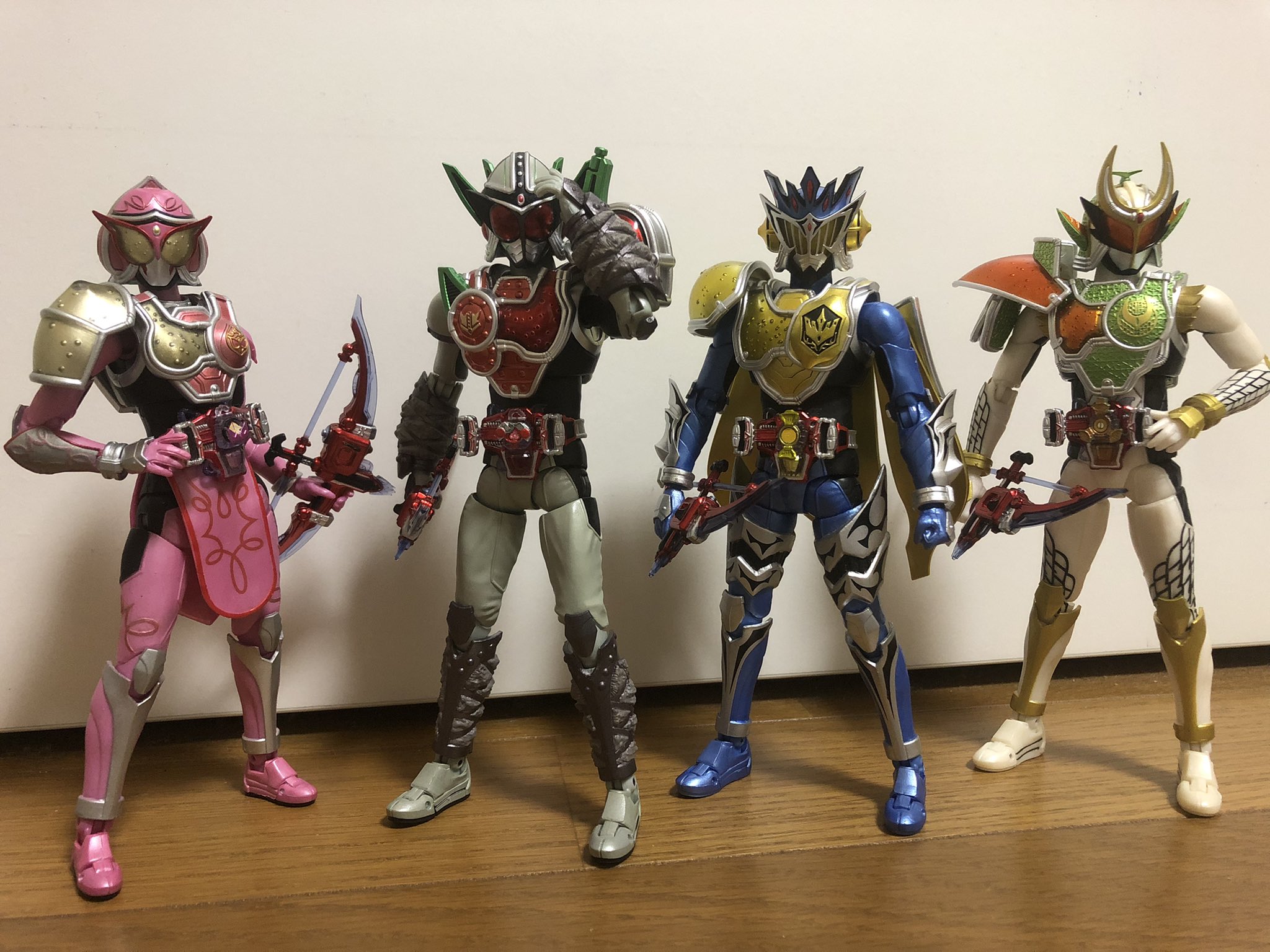 S.H.Figuarts 仮面ライダー斬月・真 デューク シグルド マリカ