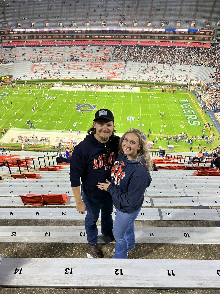 madisk8s's tweet photo. War damn!!! #WarEagle 🦅 https://t.co/Ht6x6Q50Cv