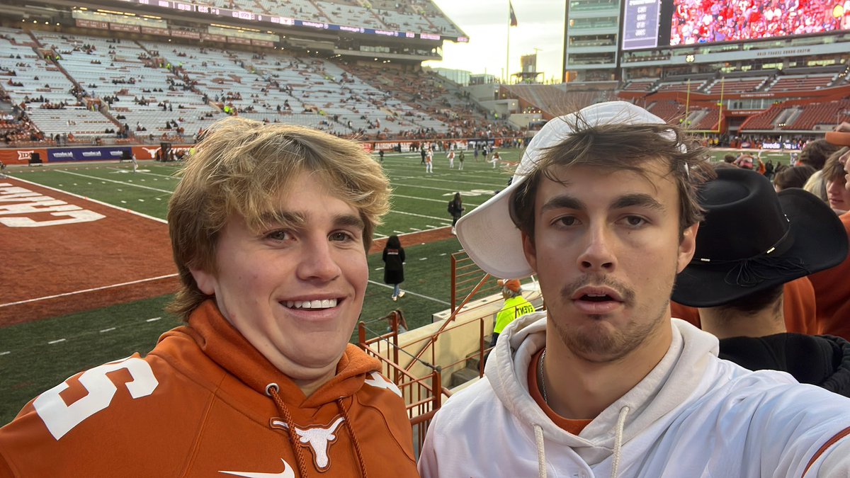 nickzarbock's tweet photo. First texas game! 😝 #HookEm https://t.co/XPr3T64uri