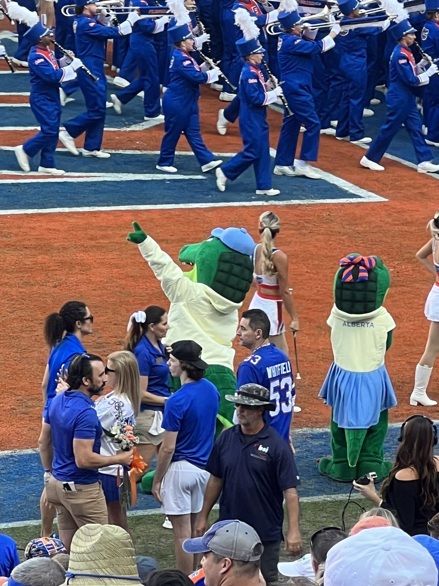 SYanc's tweet photo. Back in the #Swamp after all these years. #gogators #FlGators https://t.co/EaeGU18TJz