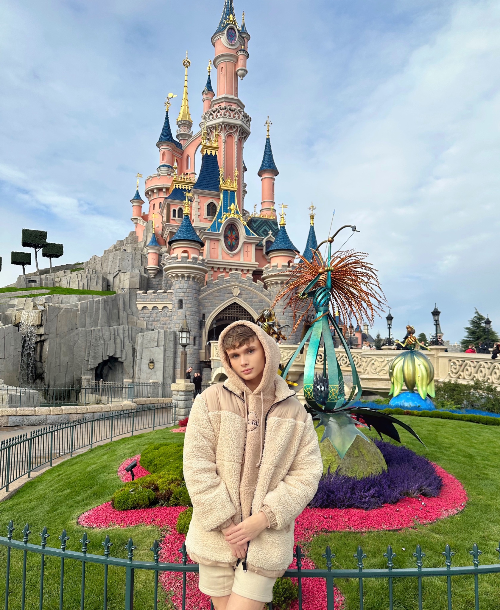 TW Pornstars - 1 pic. Zilv Gudel & Kai. Twitter. Cutie in the streets