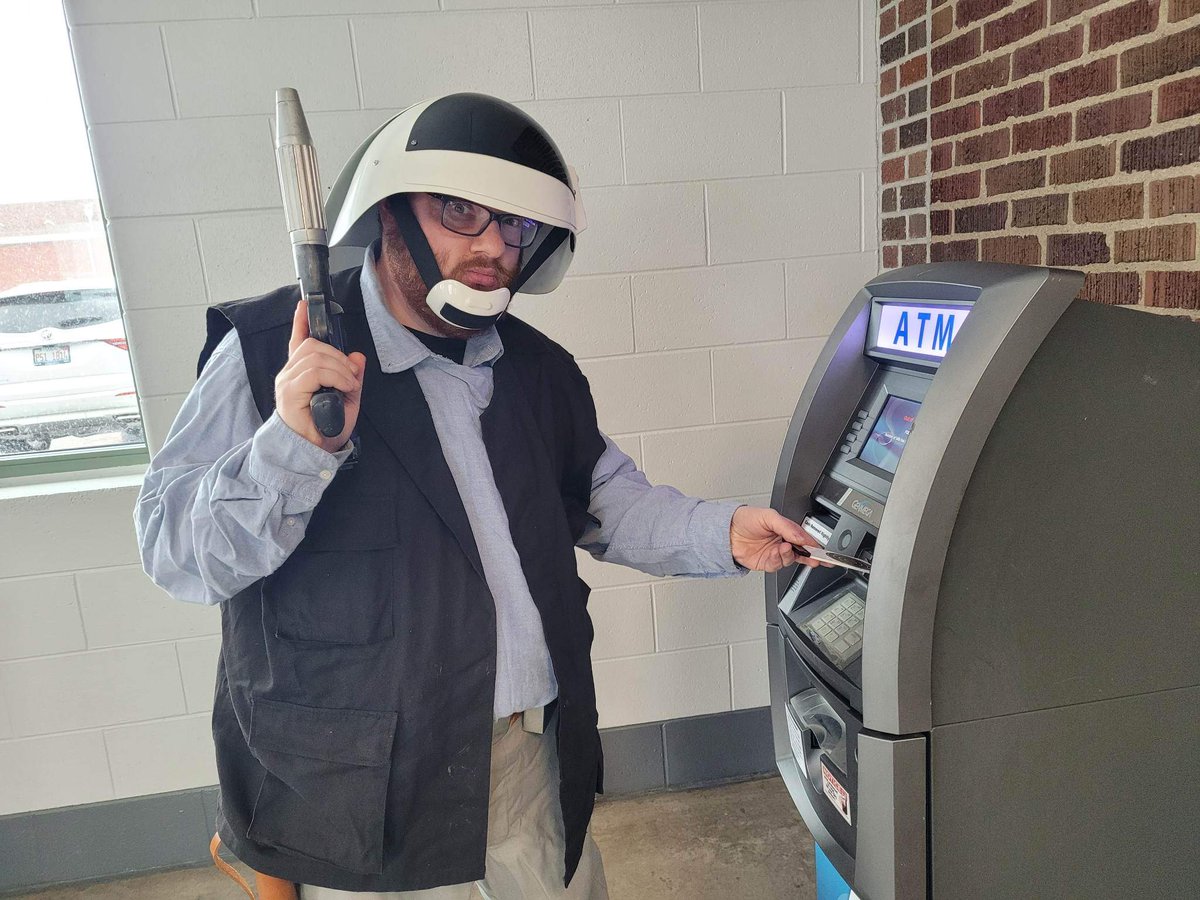 MosEspaBase's tweet image. Making sure we transmit the Death Star Plans to Rebel Command at @FanboyExpo today