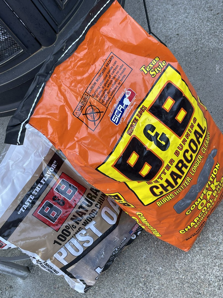 Salvador Molly tweet media