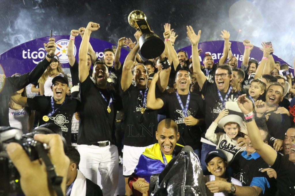 SomosOlimpia's tweet photo. ¿Cerrar el año sin ganar un campeonato? No tengo idea de que es eso amigo, soy Olimpista... https://t.co/yMpIWvOZpc