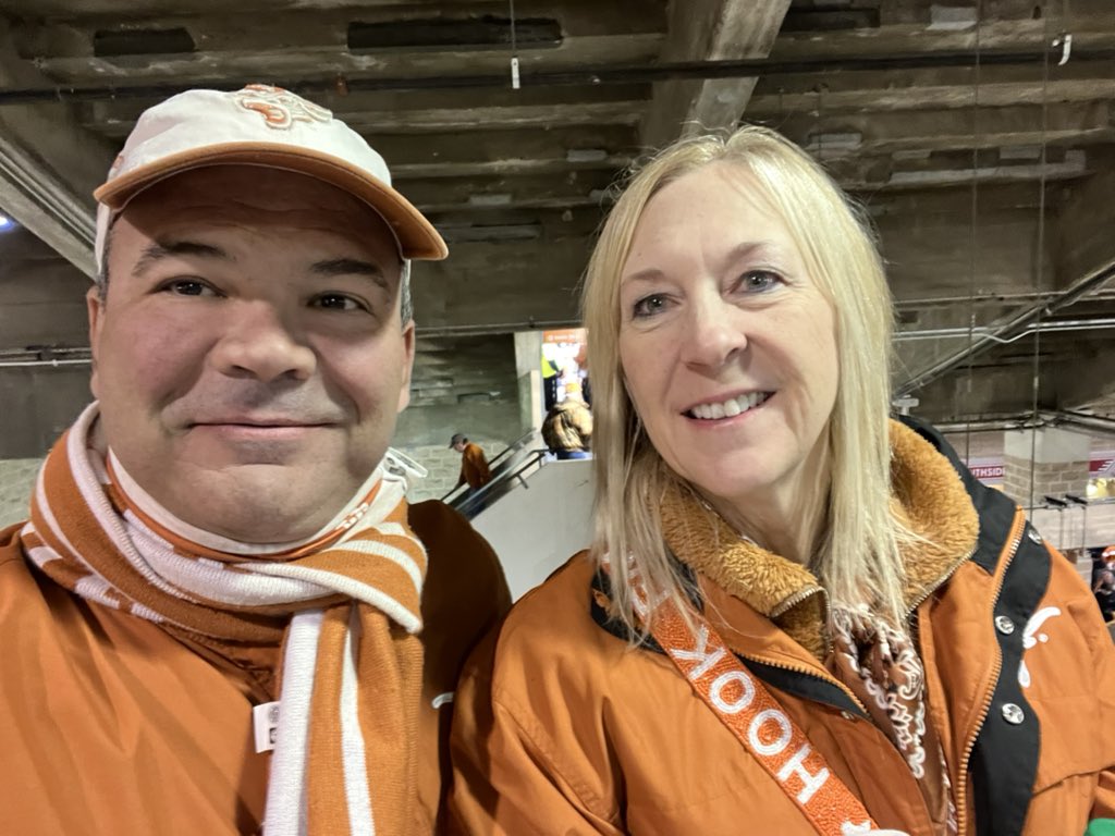 dockery78071's tweet photo. TCU tonight!!  #HookEm https://t.co/LnodWgqcxX