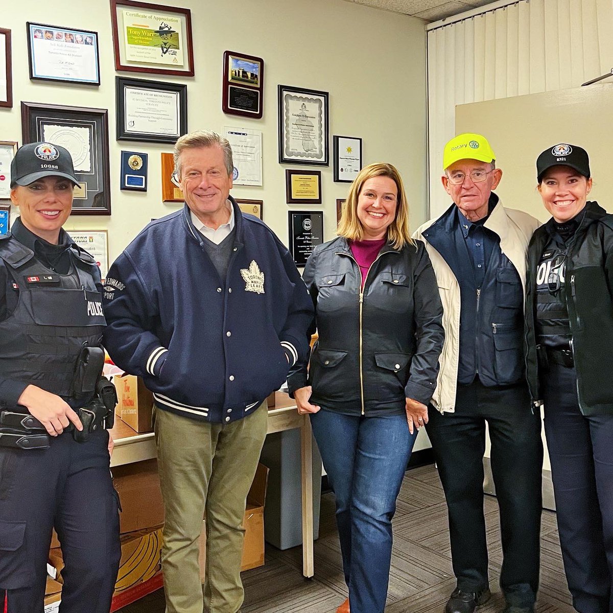 DRPSLGill's tweet photo. The 28th Annual @TPSAuxiliary Toy Drive for Scar kicked off today. TY @johntory, @mckelvieward25, @rotaryscarborough and many other respectful dignitaries who showed their support. Help us reach 3000 children this holiday season by donating an unwrapped toy 🧸🚂🪀 #scarbto https://t.co/dTf03xjNIA