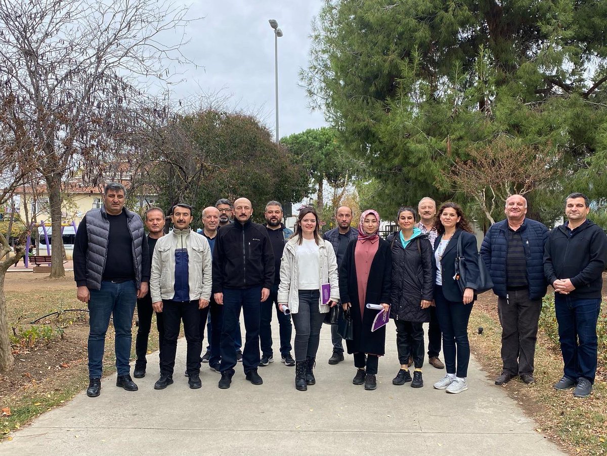 Öğretmenler günü haftası münasebetiyle düzenlenen yürüyüş İl Milli Eğitim Müdür Yardımcısı Sn. Turgut Karatekin, İlçe Milli Eğitim Müdürümüz Sn. Murat Altınöz ve değerli öğretmenlerimizin katılımlarıyla gerçekleşti. <a href="/memleventyazici/">Levent Yazıcı</a> <a href="/istanbulilmem/">İstanbul İl Millî Eğitim Müdürlüğü</a> <a href="/tcmeb/">Millî Eğitim Bakanlığı</a>